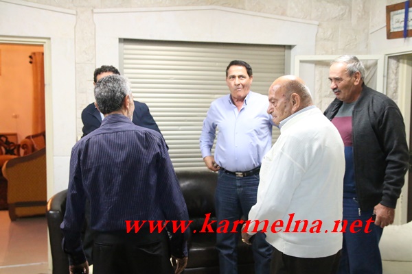 امين مقلدة يكرم الطاقم الطبي من مستشفى الكرمل 