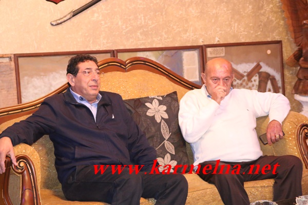امين مقلدة يكرم الطاقم الطبي من مستشفى الكرمل 