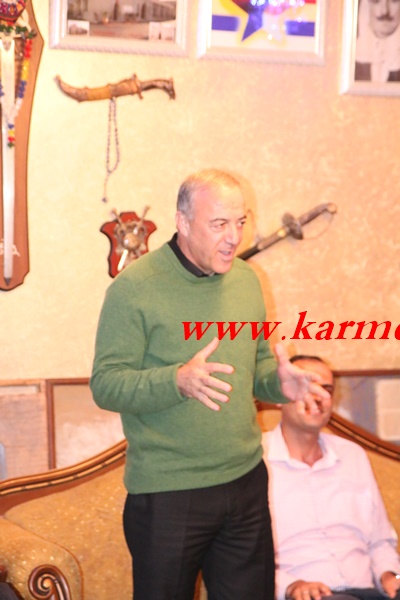 امين مقلدة يكرم الطاقم الطبي من مستشفى الكرمل 