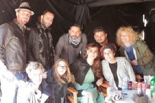 إليسا تكشف عن صور من كواليس فيديو كليب يا مرايتي