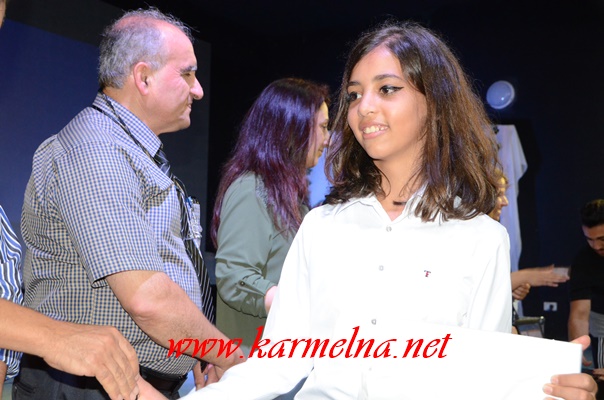 المدرسة الحديثة تحتفل في تخريج الفوج ال 22