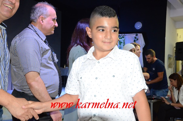 المدرسة الحديثة تحتفل في تخريج الفوج ال 22