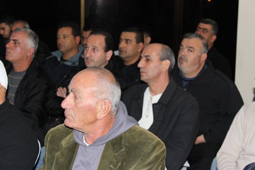 عضو المجلس مهنا أبو سعدى: سأدعم أكرم حسون حتى النهاية لأنه الوحيد الذي يمثلني!