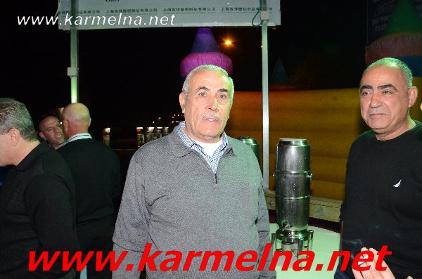 על הדרך يفتتح فرعه الثاني