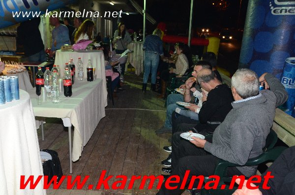 על הדרך يفتتح فرعه الثاني