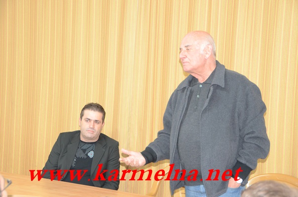 יש עתיד يفتتح مقره الانتخابي في الكرمل .