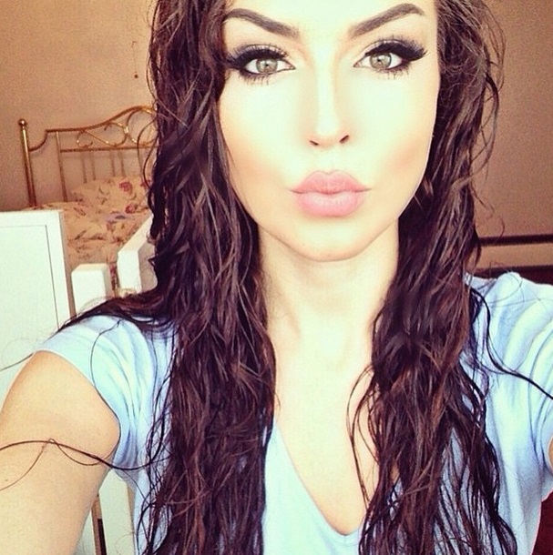 صور جديدة ل روزي صوفي أجمل إمرأة مسلمة بريطانية! 