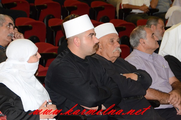توزيع كتاب شهداء المغار