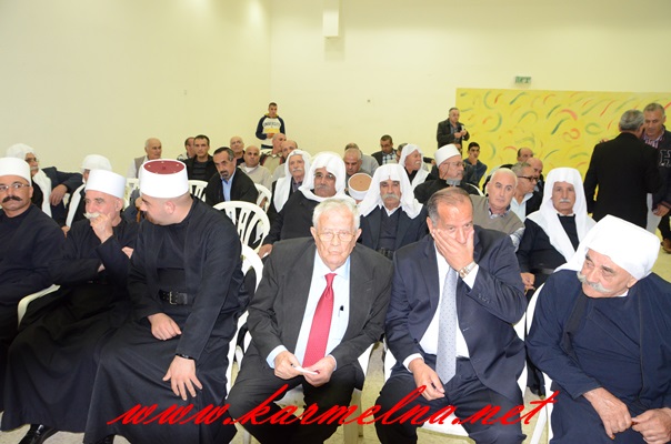 توزيع كتاب شهداء المغار
