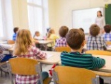 رسميًا: أجر المعلم المبتدئ يبدأ من 8000 شاقل وزيادة في أجور المديرين