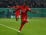 هدف لطالب طواطحة يقود فرانكفورت الى نهائي كأس ألمانيا