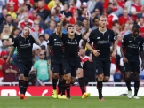 ليفربول يهزم أرسنال في مباراة 